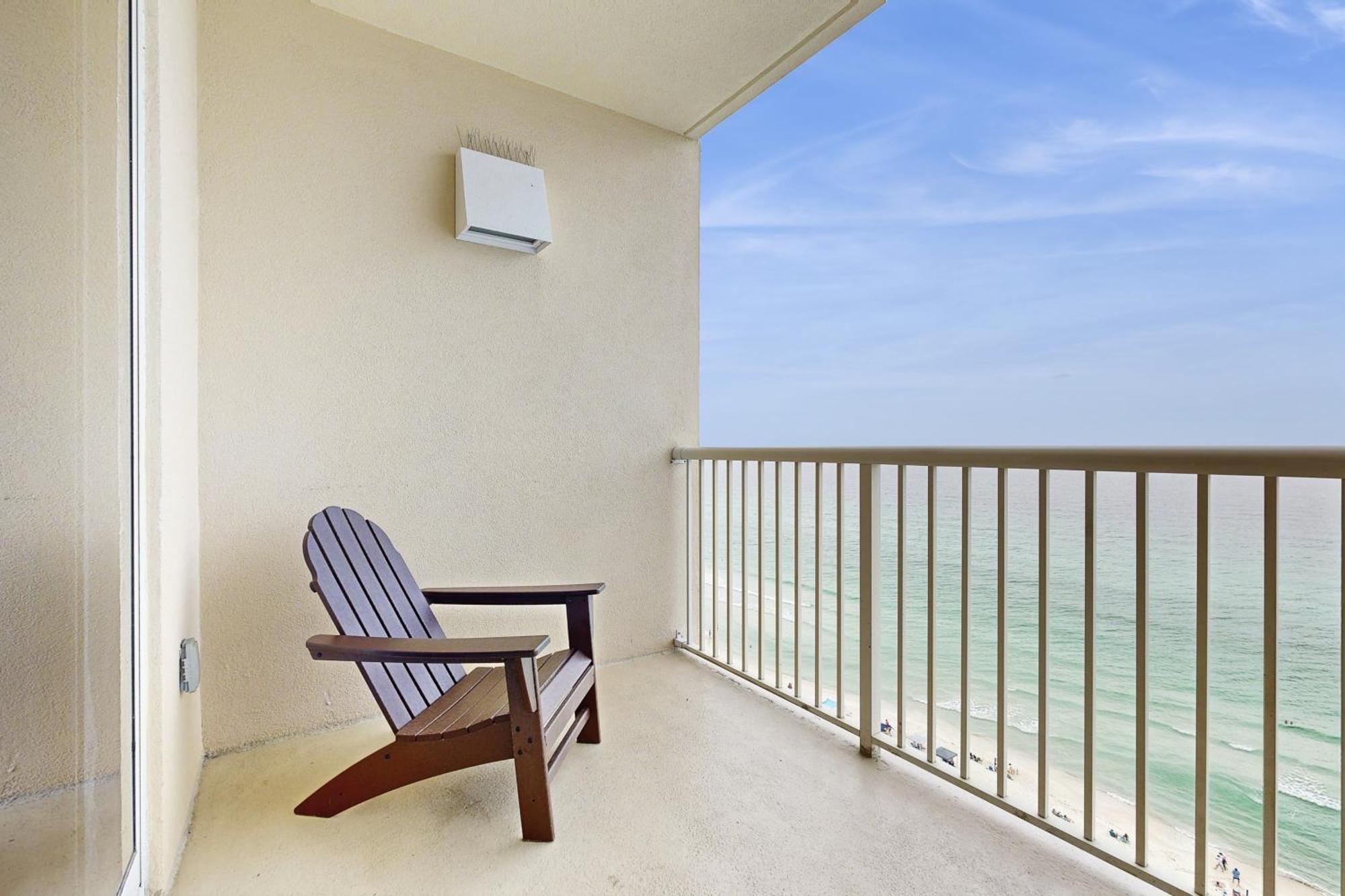 Majestic Beach Resort III Panama City Beach Exterior photo